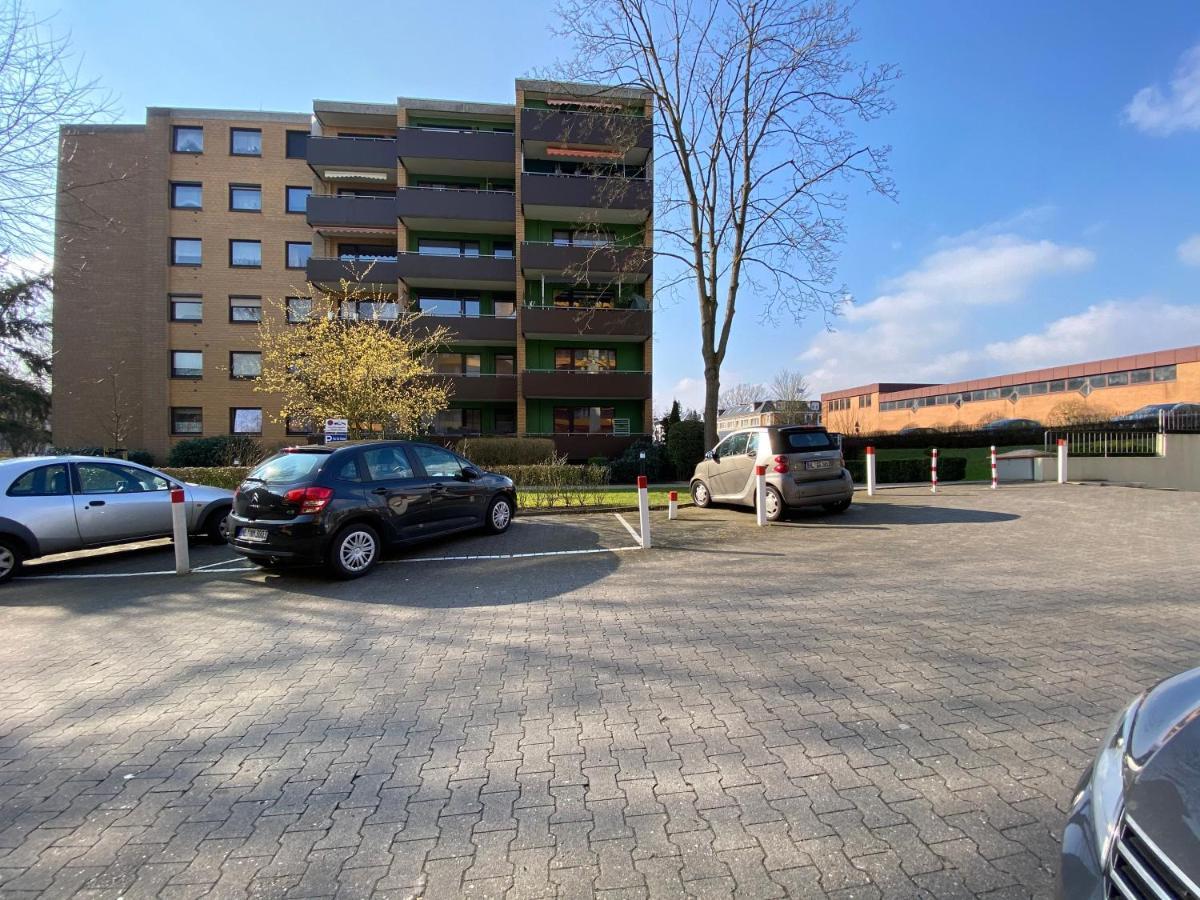 Apartment In Uninaehe Lubeck Bagian luar foto
