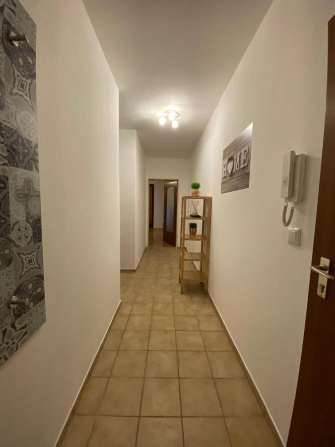 Apartment In Uninaehe Lubeck Bagian luar foto