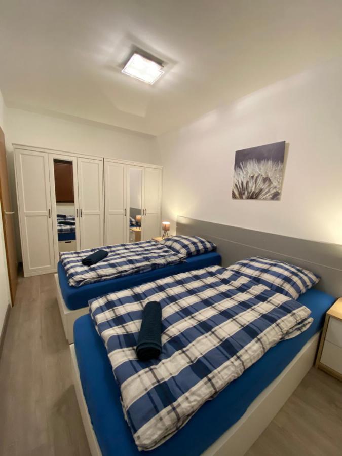 Apartment In Uninaehe Lubeck Bagian luar foto