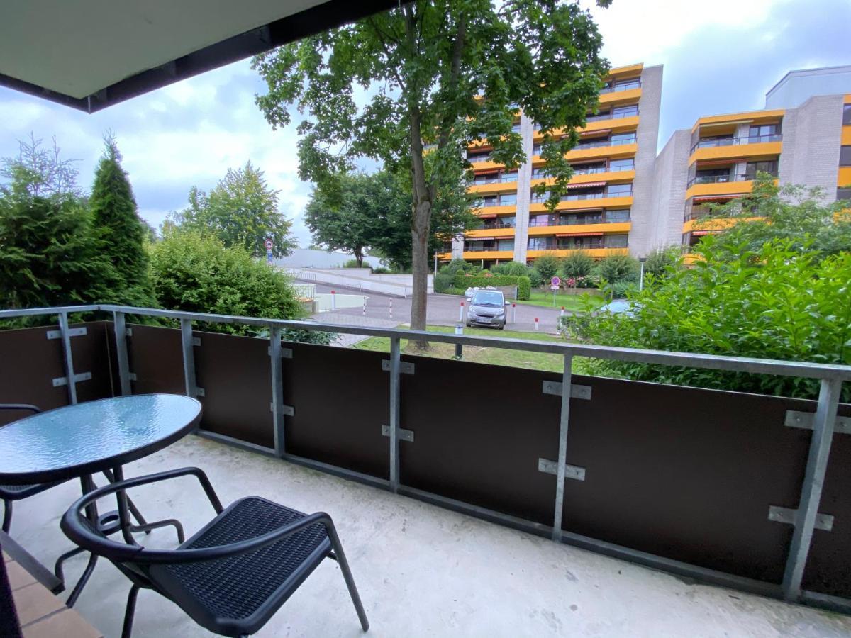 Apartment In Uninaehe Lubeck Bagian luar foto